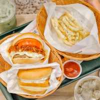 เบอร์เกอร์หมาล่า รสใหม่! อิ่มอร่อยได้แล้ว วันนี้