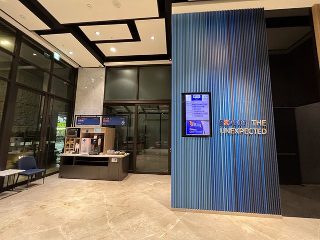 スタバ飲み放題！台湾高雄のホリデーインが熱い！