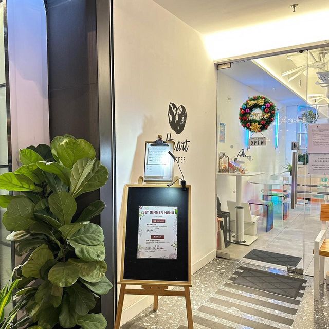 廟街純白簡約的角落 非常用心小店☕️