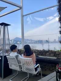 광안리를 한눈에 볼 수 있는 ‘아일드블루’ 카페