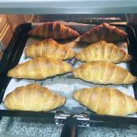 Au Croissant @ Waterway Point