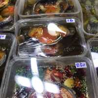 เที่ยวพัทยา บุกตลาดลานโพธิ์ ของดีราคาถูกคุ้มคะ