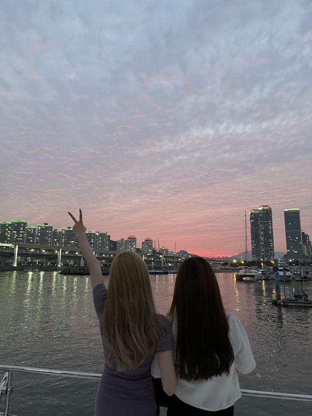황홀한 노을 명소 | 부산 수영만 요트경기장⛵️요트투어 황홀한 노을 명소 | 부산 수영만 요트경기장⛵️요트투어