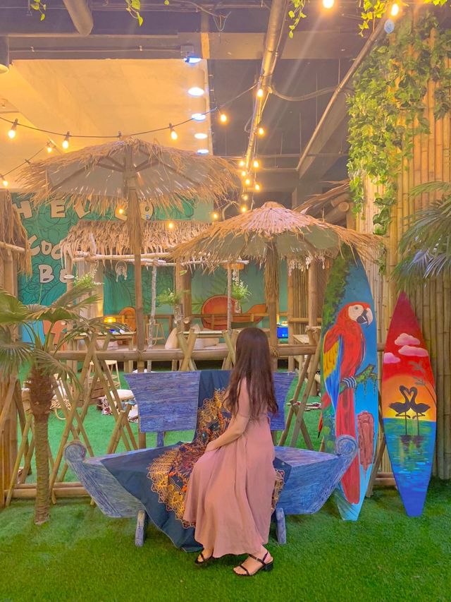 요즘 홍대에서 핫한 발리감성 카페 ‘코코넛박스’