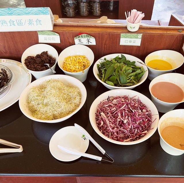 農場自種蔬菜｜牧場養生餐廳｜美味健康火鍋吃到飽