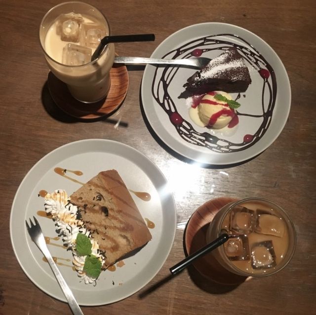 :: 名古屋カフェ☕️ " 濃厚 " 手作りガトーショコラが楽しめる🍴【CAFE FLOW】🤎