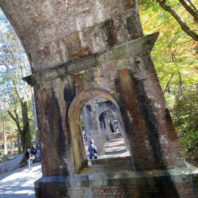 【京都府】今もなお使用されているレンガ建築の水路へ！