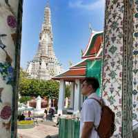 สัญลักษณ์ของ กรุงเทพฯ ที่อยู่บนฝั่งธนบุรี