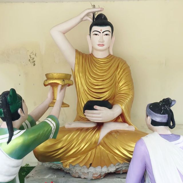 เจดีย์โบตาทาวน์/ เทพทันใจ