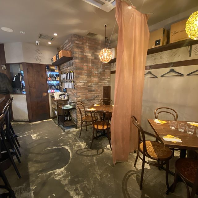 【絶品料理×ナチュラルワイン】東京・都立大学の人気店が素敵すぎた