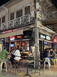 ถนนสายบันเทิงของเมืองเสียมเรียบ