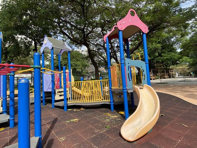 賈炳達道公園