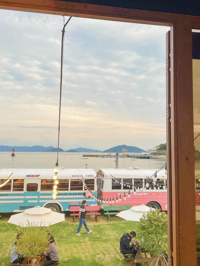 🏝 군산에서 차타고 갈 수 있는 무녀도 힙한카페