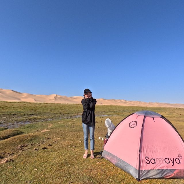 텐트 밖은 사막⛺️