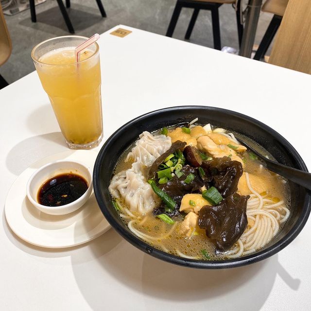 🍴必食招牌藥膳醉雞湯麵🍜