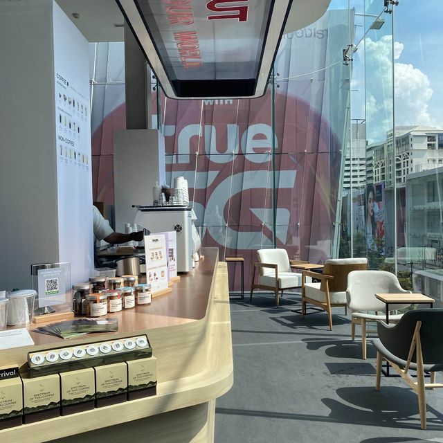 ☕️Uniqlo สาขาสยาม ชั้น3 มีคาเฟ่แล้วนะ!🧤