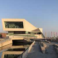 英國新建的最大的國家海濱博物館。The Museum of Liverpool