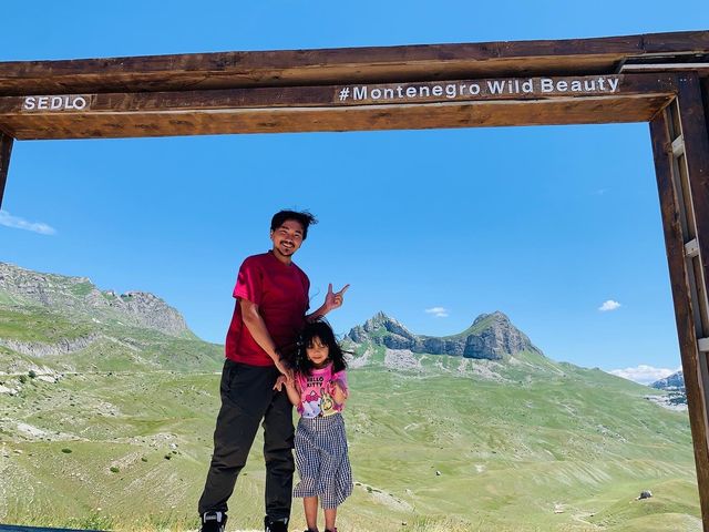 黑山景點-Wooden Frame with Mt.Sedlo