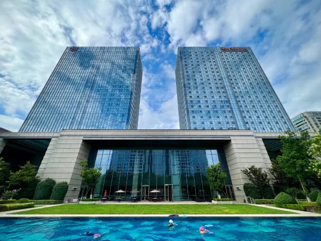 가성비 최강의 호캉스, 교주 쉐라톤