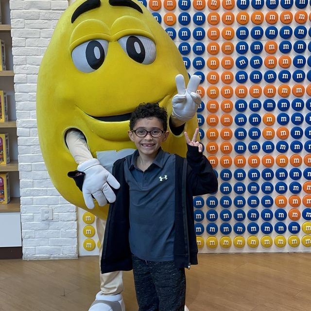 Shanghai 🍬 | M & M anyone ? 