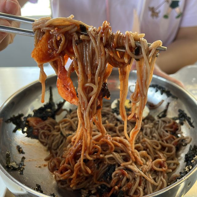 물놀이하고 먹는 메밀 막국수와 수육 !!