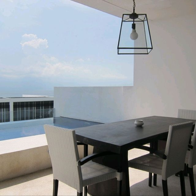 Escape to Montigo
