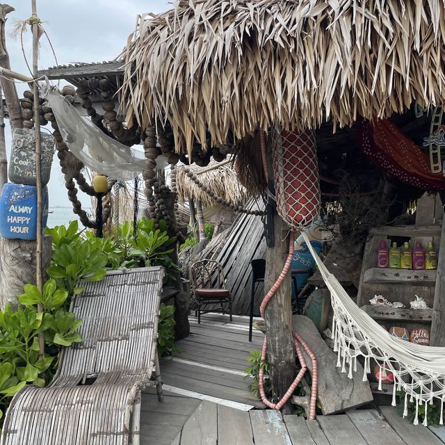  Laguna Cafe 🏝️คาเฟ่สไตล์บาหลี บาใจ 