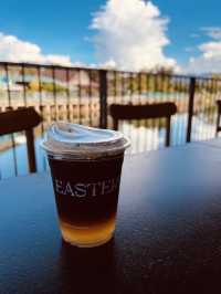 Easterly คาเฟ่ริมน้ำจันทบุรี