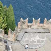 意大利MALCESINE🏰城堡上欣賞湖景