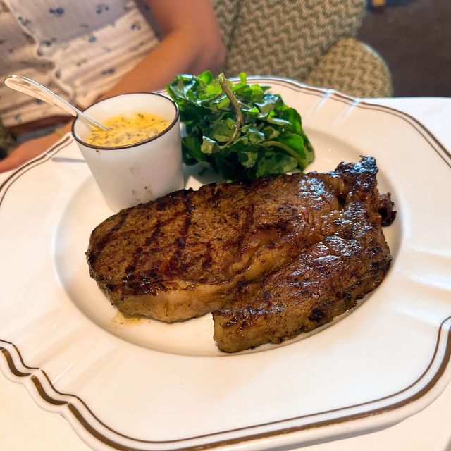 大熱下午茶 - The butterfly room 大熱下午茶 - The butterfly room