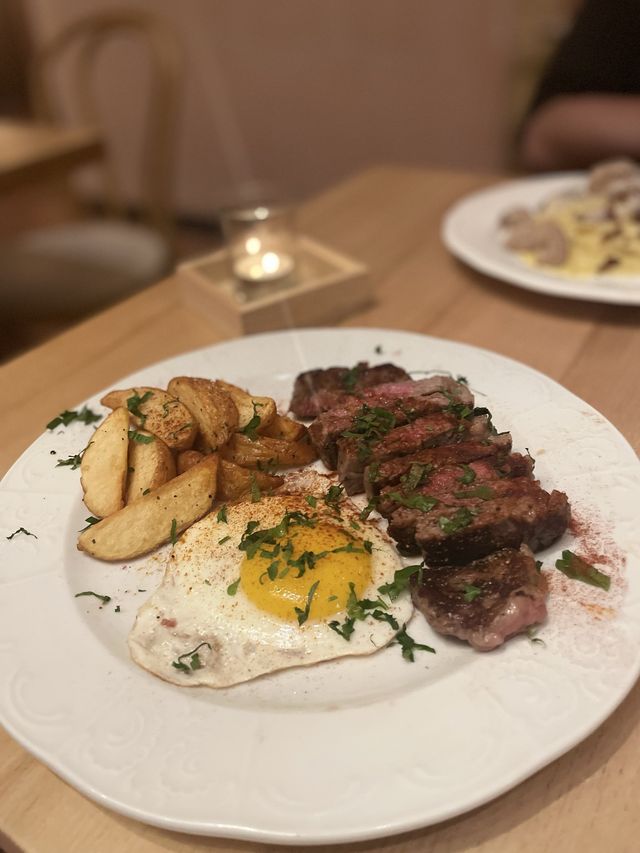 "赤柱人氣cafe，打卡好地方"