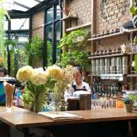 #ร้าน The Blooming Gallery คาเฟ่
