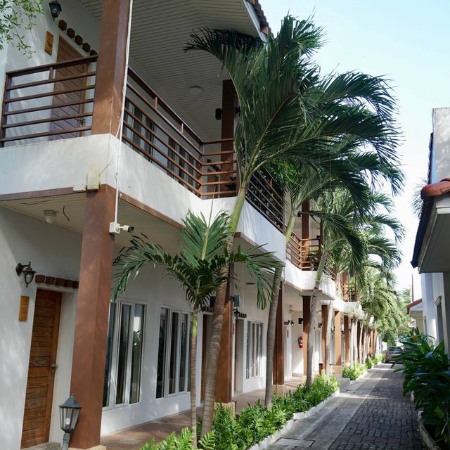 ที่พักสไตล์มินิมอล ริมหาดชะอำ สำหรับครอบครัว