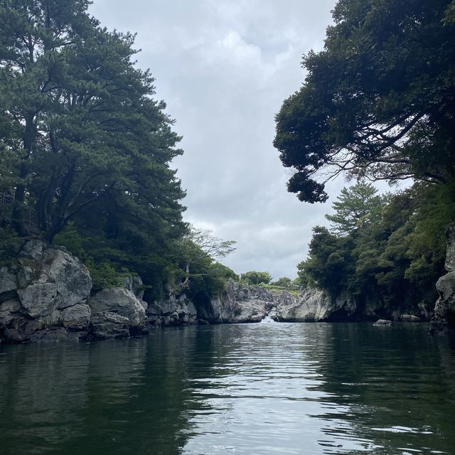 여유롭게 나룻배 타면서 즐기는 쇠소깍💛