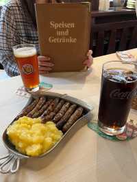 ドイツの名物！ソーセージとビールを満喫🍻