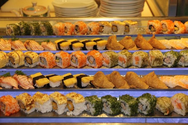 城中夜市美食自助餐buffet