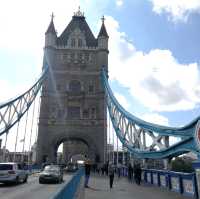 สะพานทาวเวอร์บริดจ์ (Tower Bridge) 