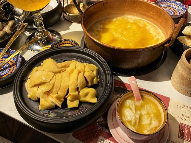 銅鑼灣異國風火鍋店