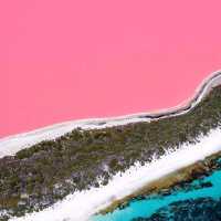 LAKE HILLIER, AUSTRALIA
