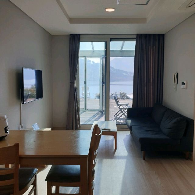 숨쉬는 이쁜 호수뷰 펜션 