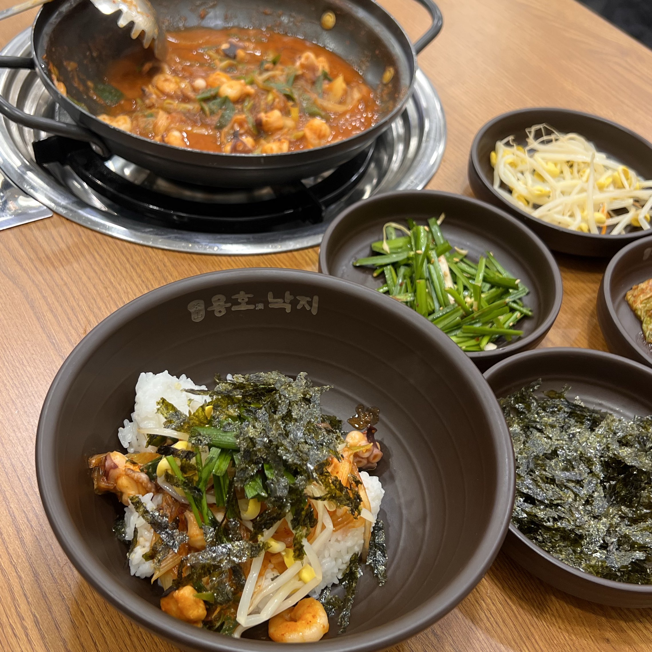 韓国/ソウル【高速ターミナル】釜山名物！ナッコプセチェーン店 | Trip