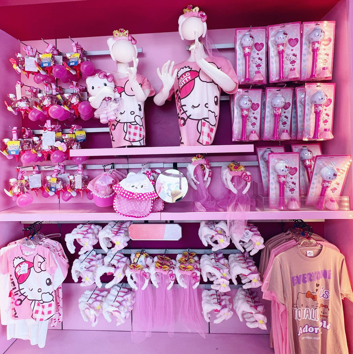 大阪】ユニバ💖ハローキティ＆セサミグッズ⭐️ | Trip.com 大阪