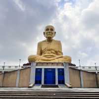 หลวงปู่ทวดองค์ใหญ่ในอยุธยา