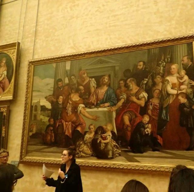 Lourve - The World Most Popular Musuem