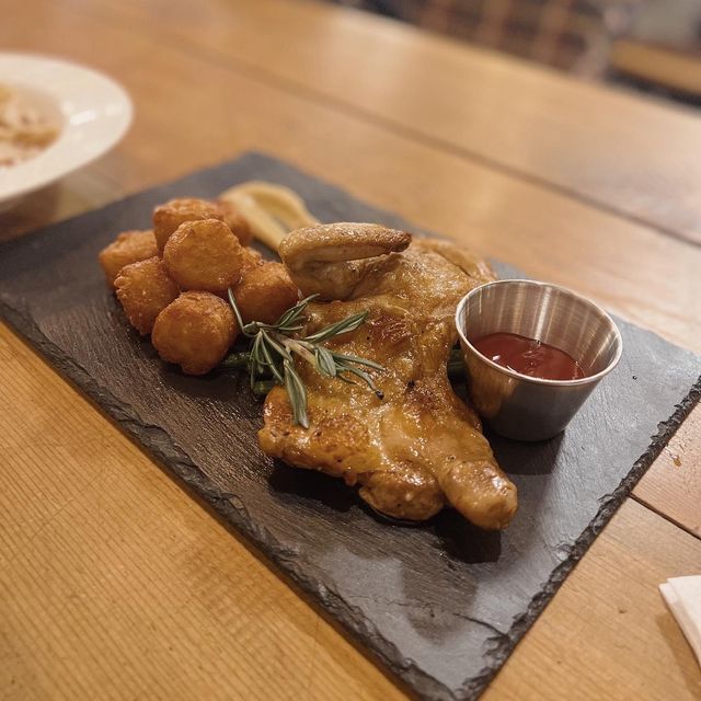 旺角｜ 文青工業水泥風cafe