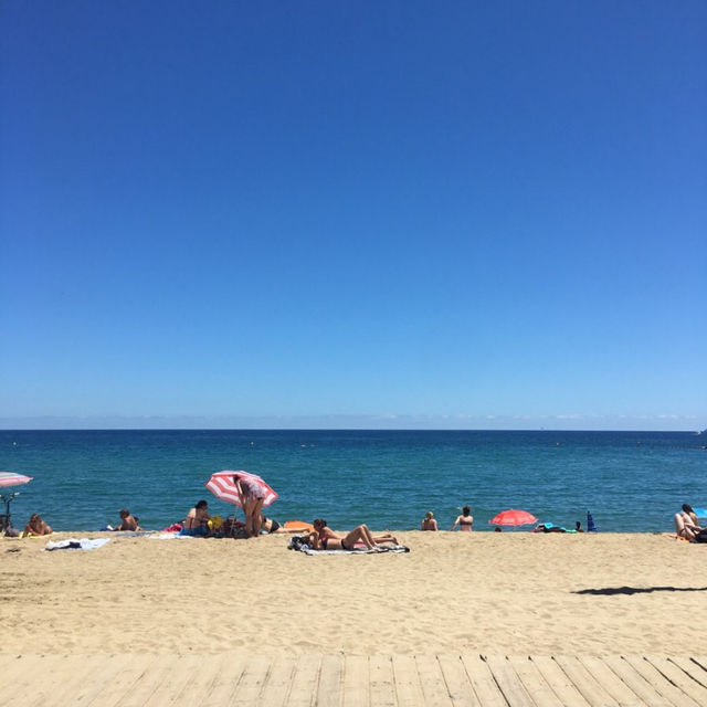 엄청난 해변길이 바르셀로네타 해변 