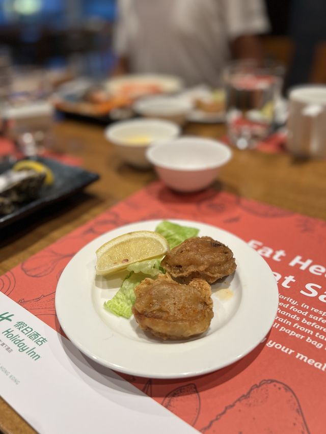 冷盤甜品味道中上，惟熱食選擇較少