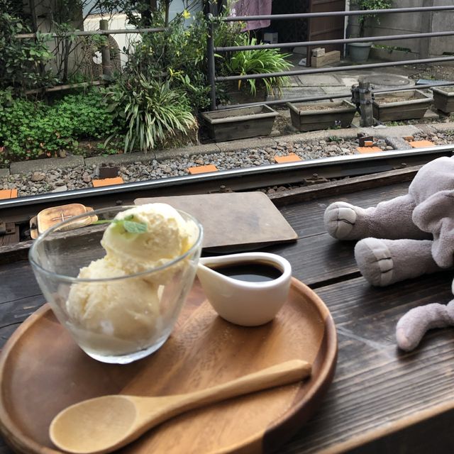 【横浜・鎌倉】江ノ電の見えるカフェ！ヨリドコロ