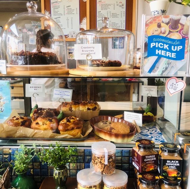 Petite Nature cafe & market
