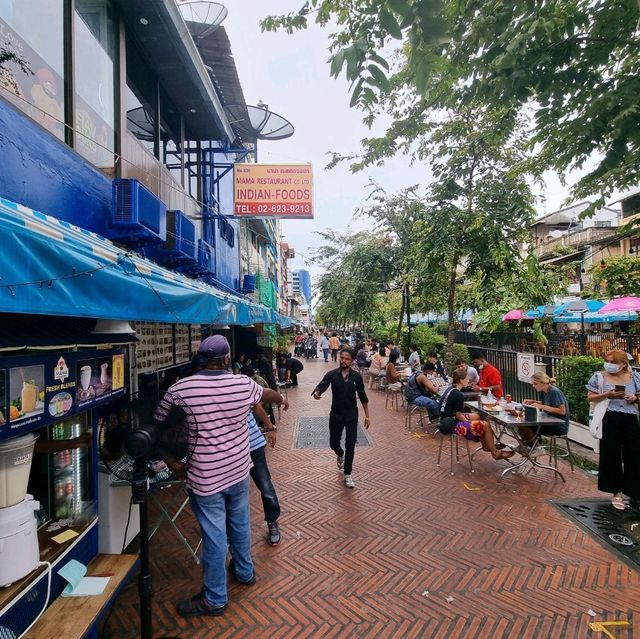 ร้าน mama restaurant
